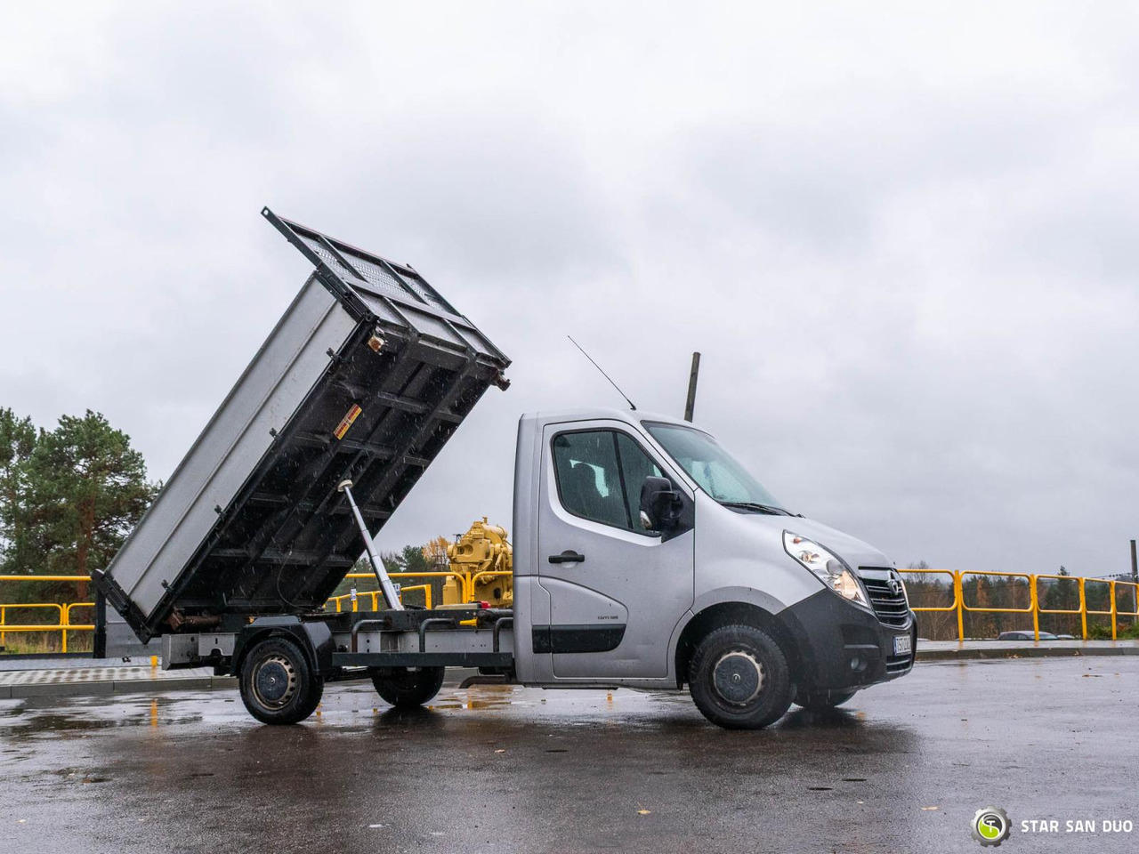 - Caminhão basculante: foto 4 - Caminhão basculante: foto 4