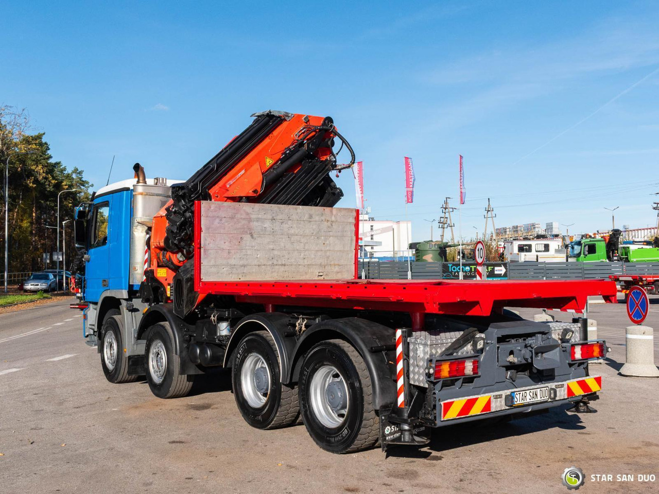 Caminhão grua : foto 10 Caminhão grua : foto 10