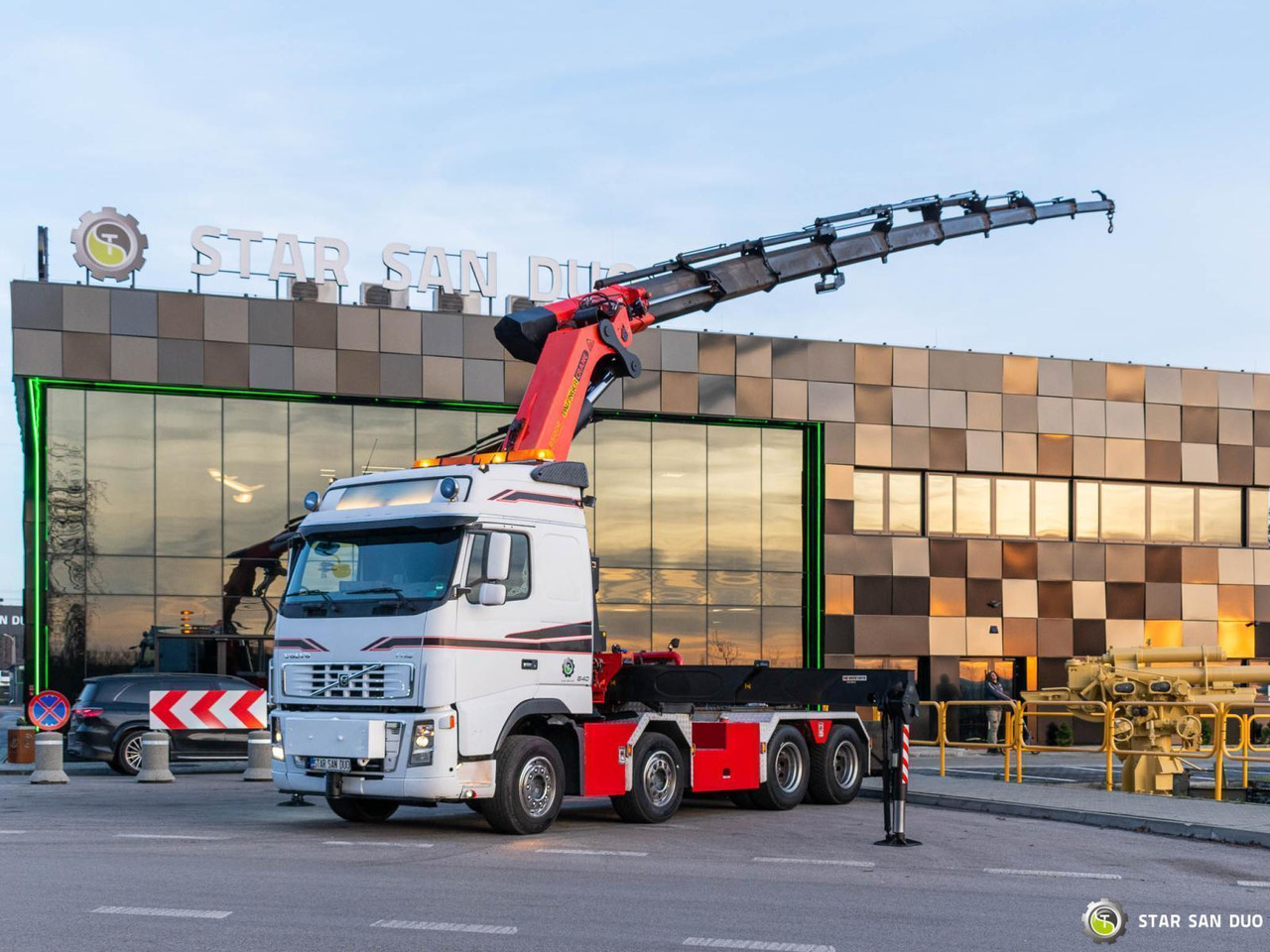 - Tractor: foto 1 - Tractor: foto 1