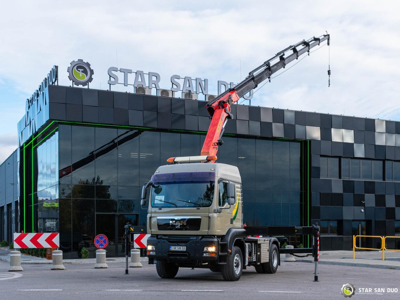 - Tractor: foto 4 - Tractor: foto 4