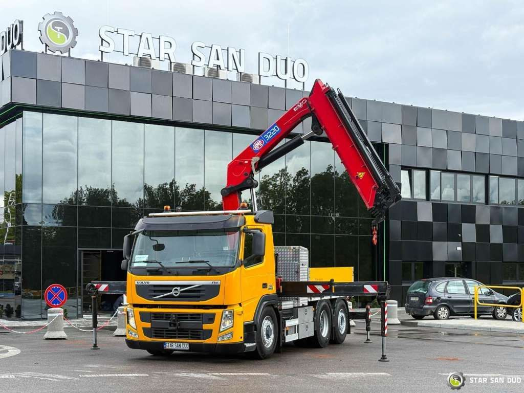 Volvo FM 460 6x4x4 HMF 3220 Crane HDS - Tractor: foto 3 Volvo FM 460 6x4x4 HMF 3220 Crane HDS - Tractor: foto 3