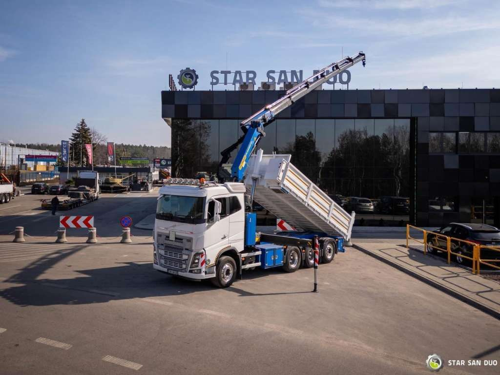 Volvo FH 16.550 8x4 Palfinger PK 34002-SH Crane Kippe - Caminhão grua: foto 3 Volvo FH 16.550 8x4 Palfinger PK 34002-SH Crane Kippe - Caminhão grua: foto 3