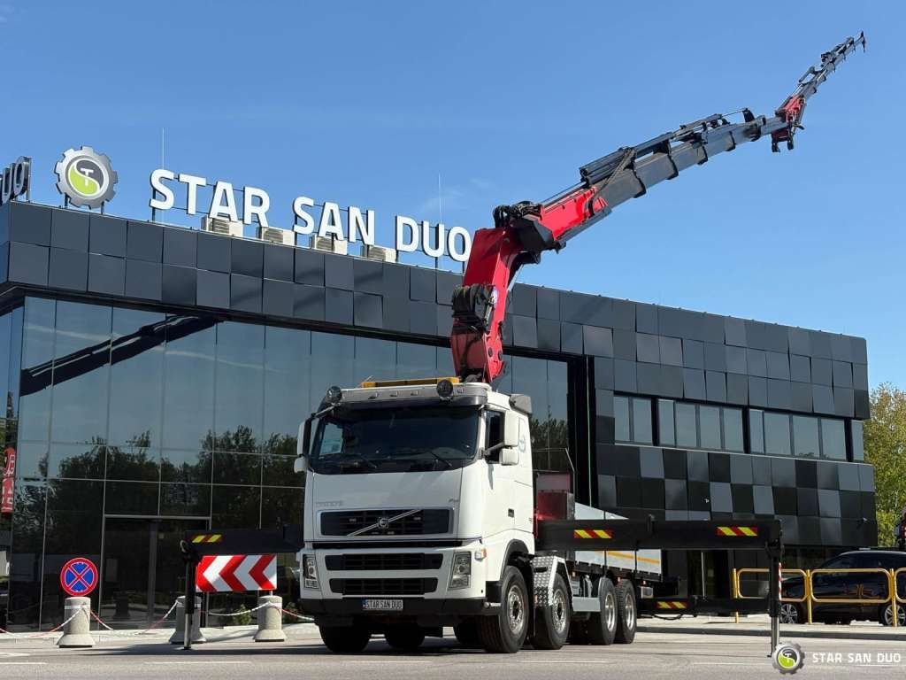 Volvo FH 520 8x4 HMF THOR K6 Fly Jib Euro 4 Winch - Caminhão grua: foto 1 Volvo FH 520 8x4 HMF THOR K6 Fly Jib Euro 4 Winch - Caminhão grua: foto 1