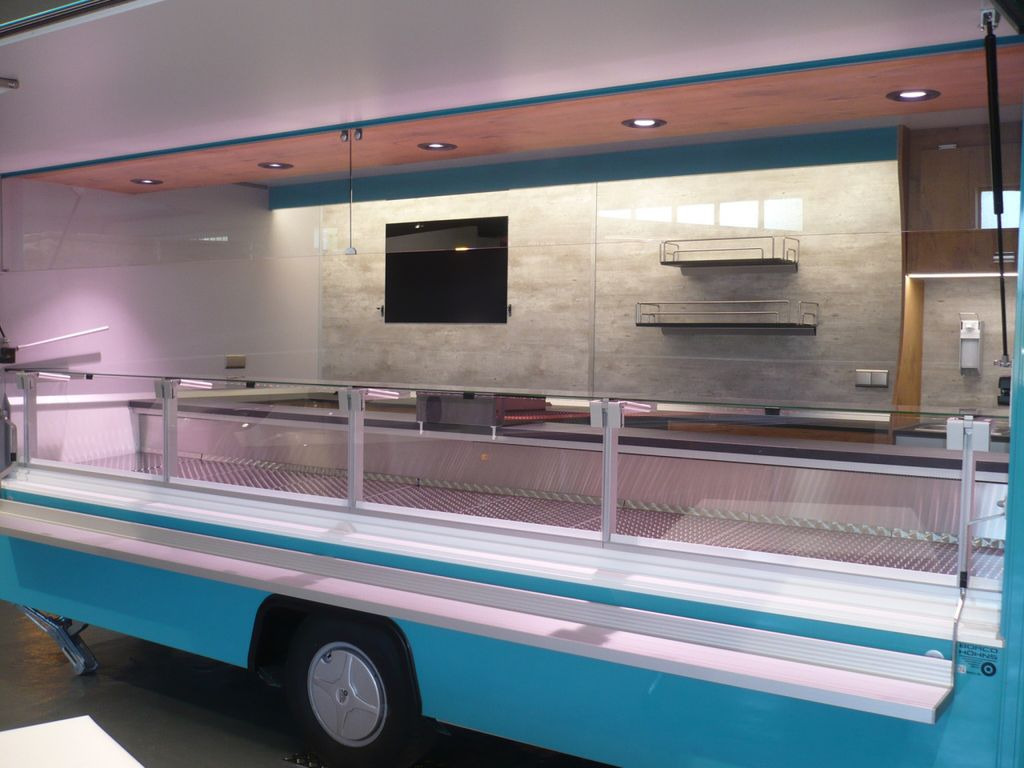 Borco-Höhns FI-AE-S800-W4520 - Roulote bar: foto 3 Borco-Höhns FI-AE-S800-W4520 - Roulote bar: foto 3