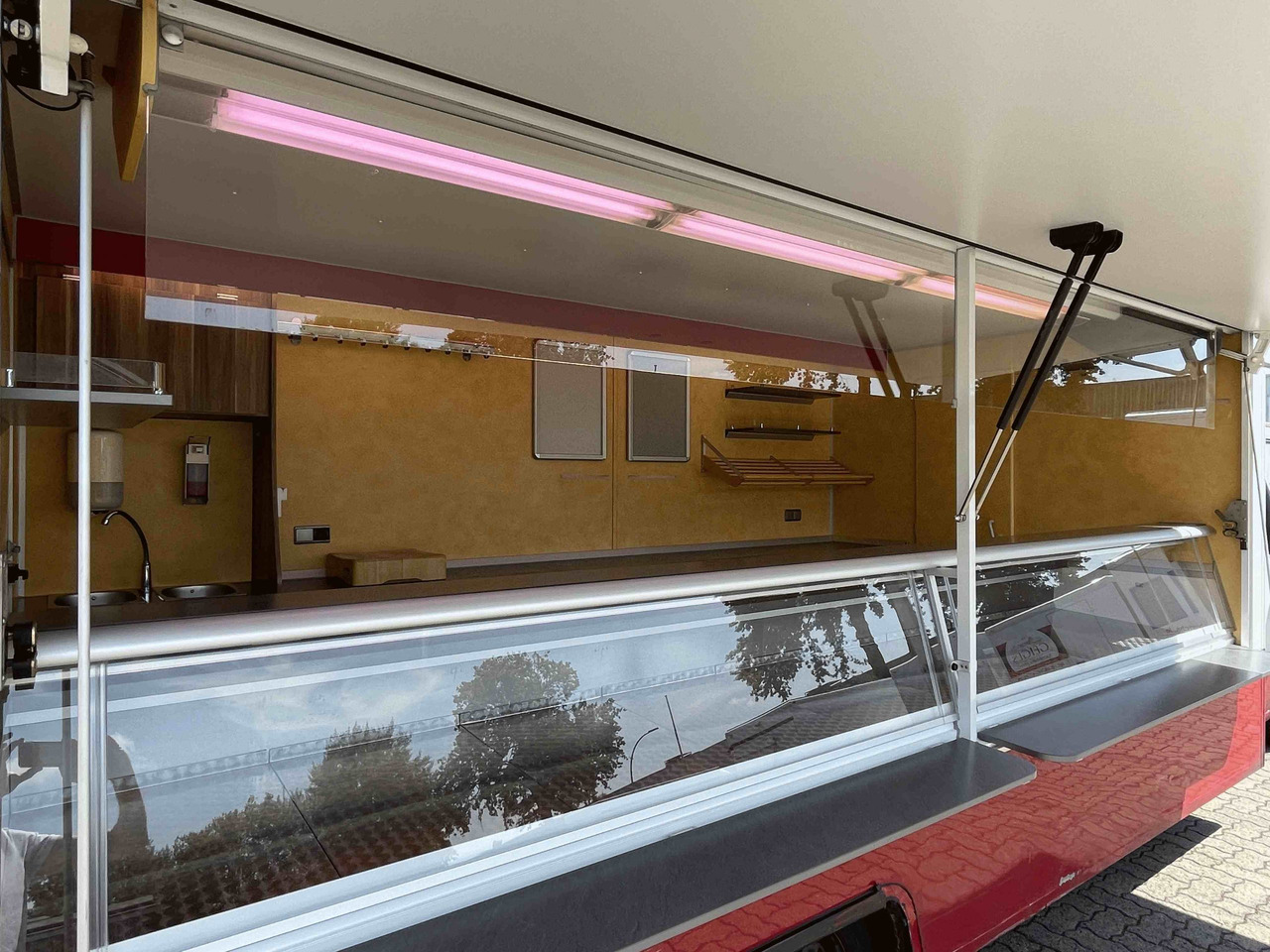 Mobil BORCO HÖHNS - Food truck: foto 3 Mobil BORCO HÖHNS - Food truck: foto 3