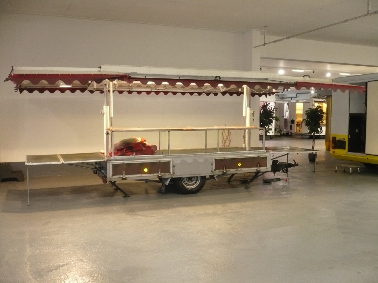 Verkaufsanhänger Alf - Roulote bar: foto 1 Verkaufsanhänger Alf - Roulote bar: foto 1