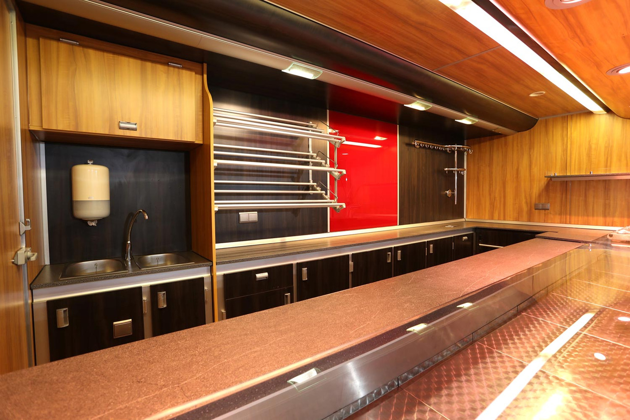 Wochenmarktmobil BORCO HÖHNS - Food truck: foto 4 Wochenmarktmobil BORCO HÖHNS - Food truck: foto 4