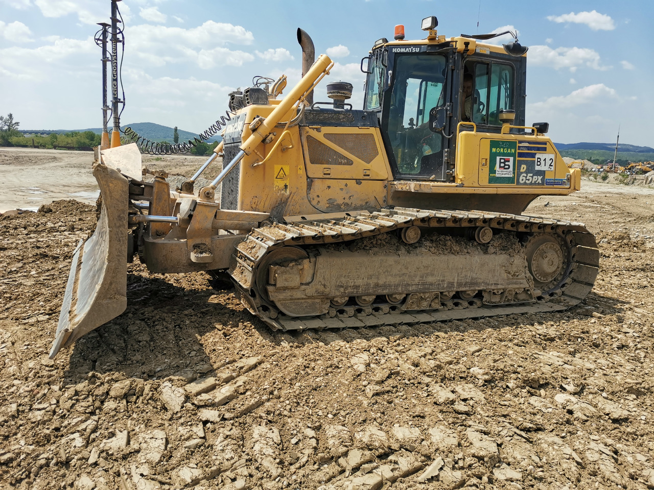 KOMATSU D65 PX 17 - Buldôzer: foto 1 KOMATSU D65 PX 17 - Buldôzer: foto 1