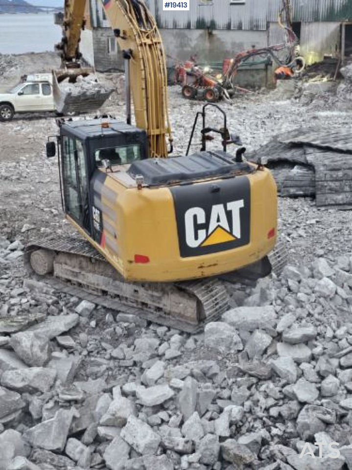 Escavadeira Caterpillar 318EL: foto 42