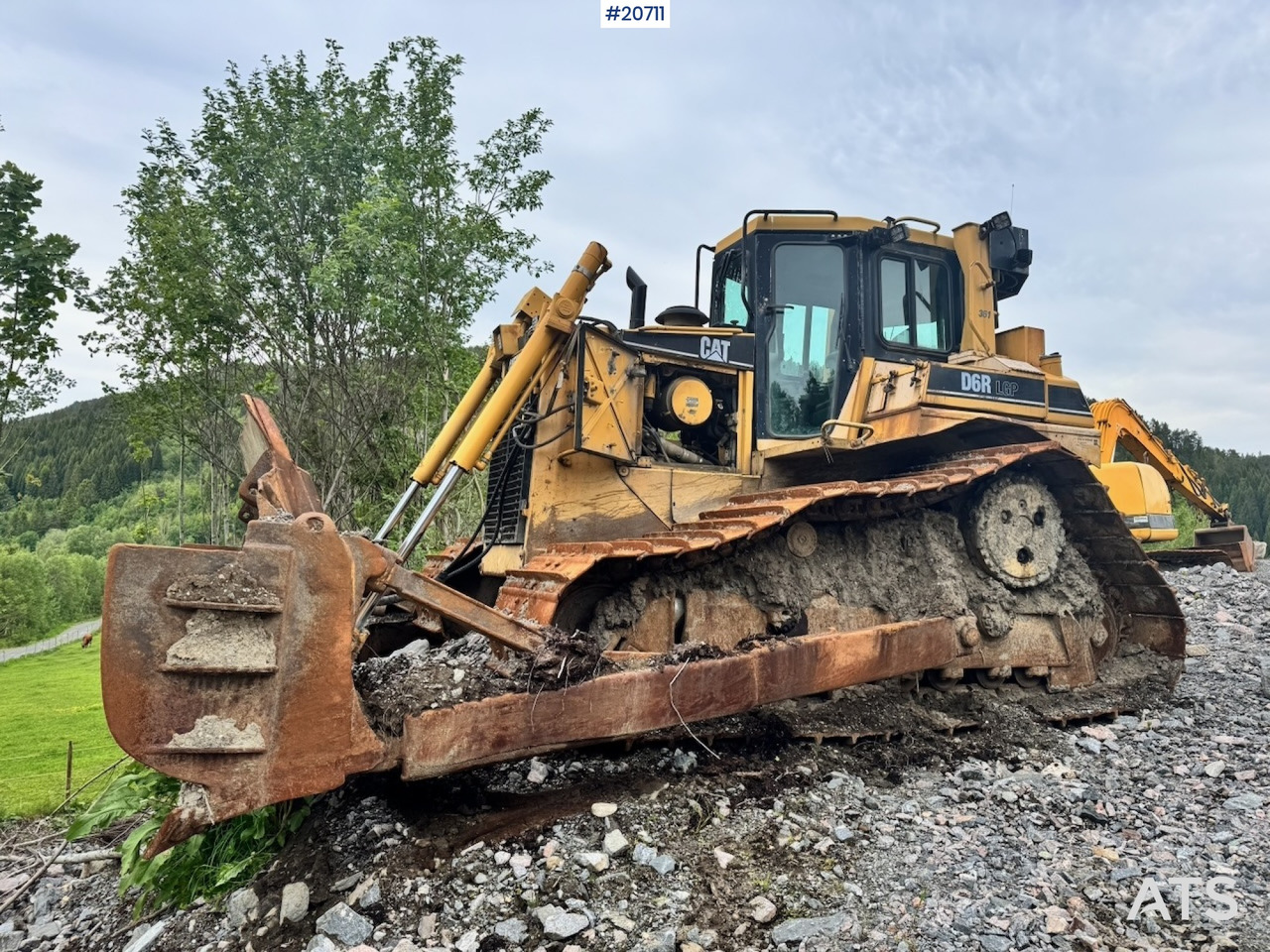 Caterpillar D6R LGP - Buldôzer: foto 2 Caterpillar D6R LGP - Buldôzer: foto 2