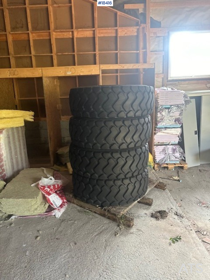 Dekk Til Hjullaster - Pneu de Máquina de construção: foto 1 Dekk Til Hjullaster - Pneu de Máquina de construção: foto 1