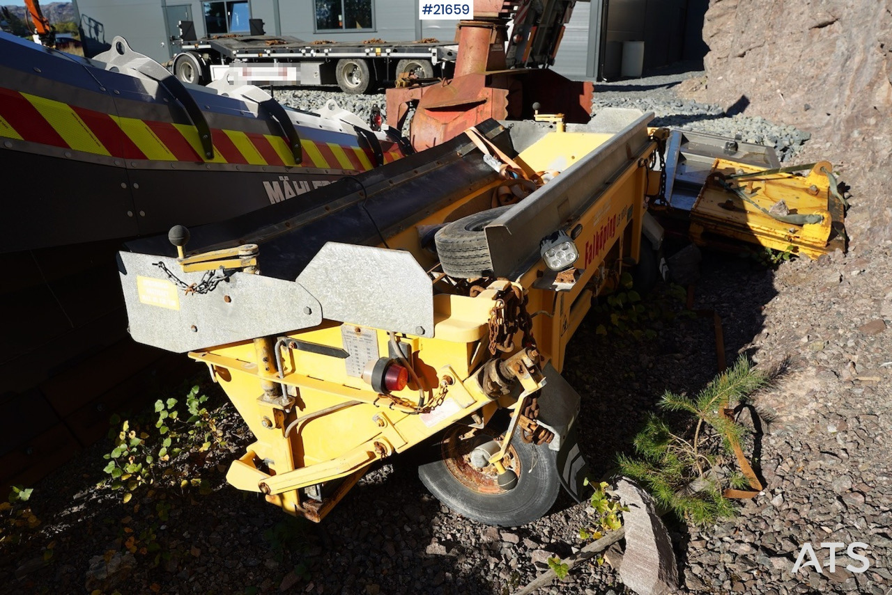 Falköping Falköping sandstrøer for lastebil type LB1000 - Espalhador de areia/ Sal: foto 3 Falköping Falköping sandstrøer for lastebil type LB1000 - Espalhador de areia/ Sal: foto 3