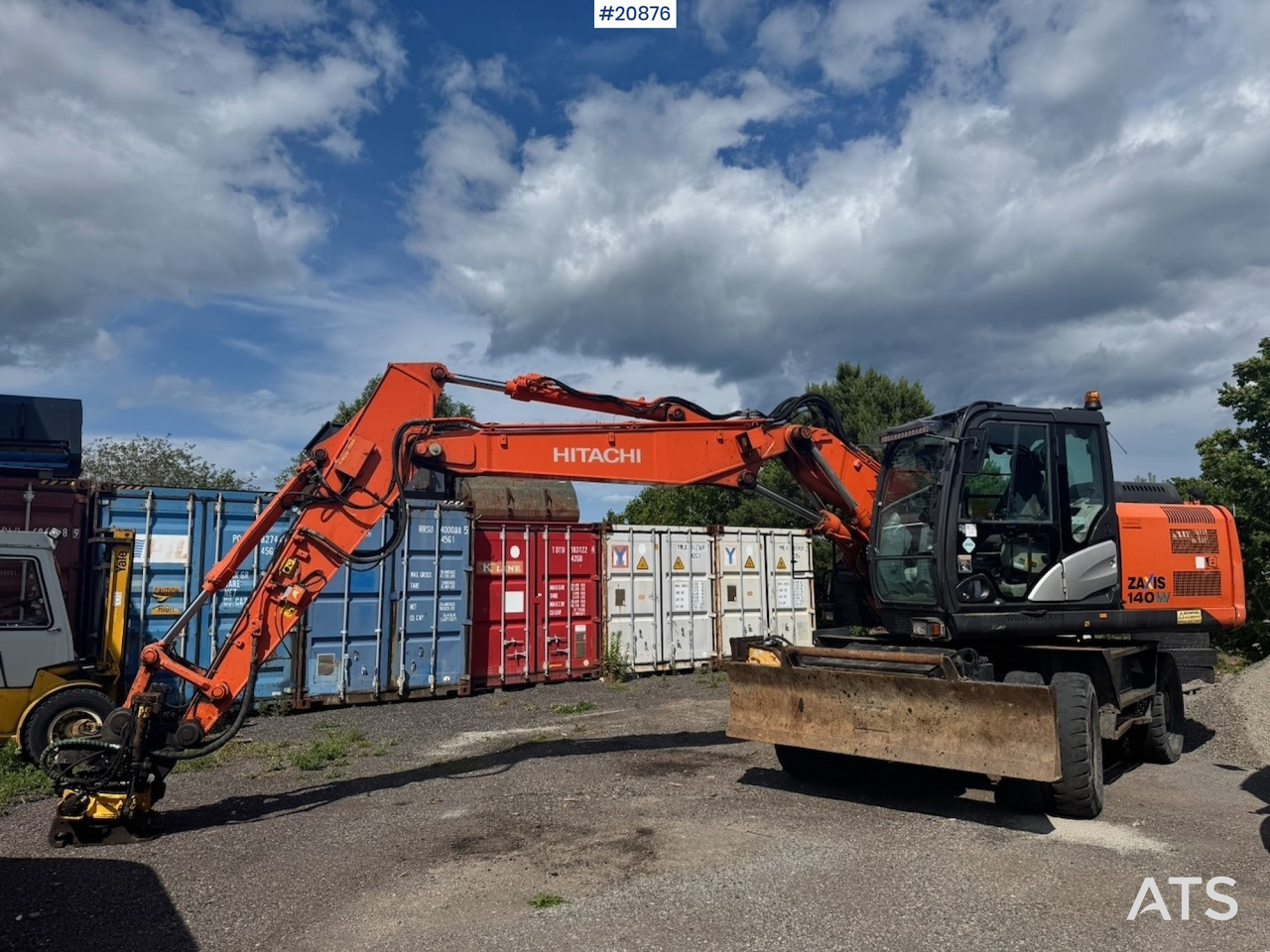 Hitachi ZX140W-5B - Escavadeira de rodas: foto 2 Hitachi ZX140W-5B - Escavadeira de rodas: foto 2