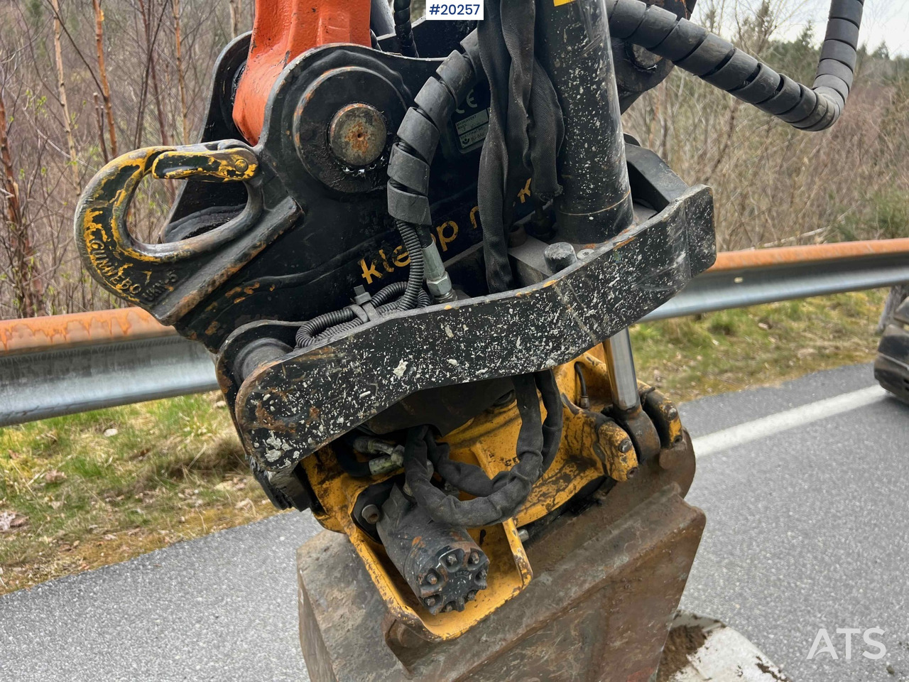 Escavadeira Hitachi ZX85 US-6: foto 30