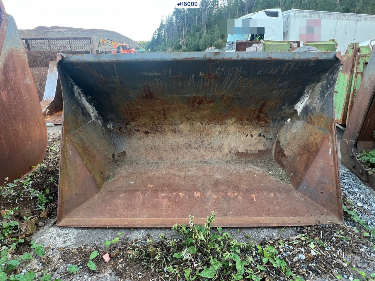 Hjullasterskuffe m/ liten BM feste - Balde para carregadeiras de Máquina de construção: foto 2 Hjullasterskuffe m/ liten BM feste - Balde para carregadeiras de Máquina de construção: foto 2