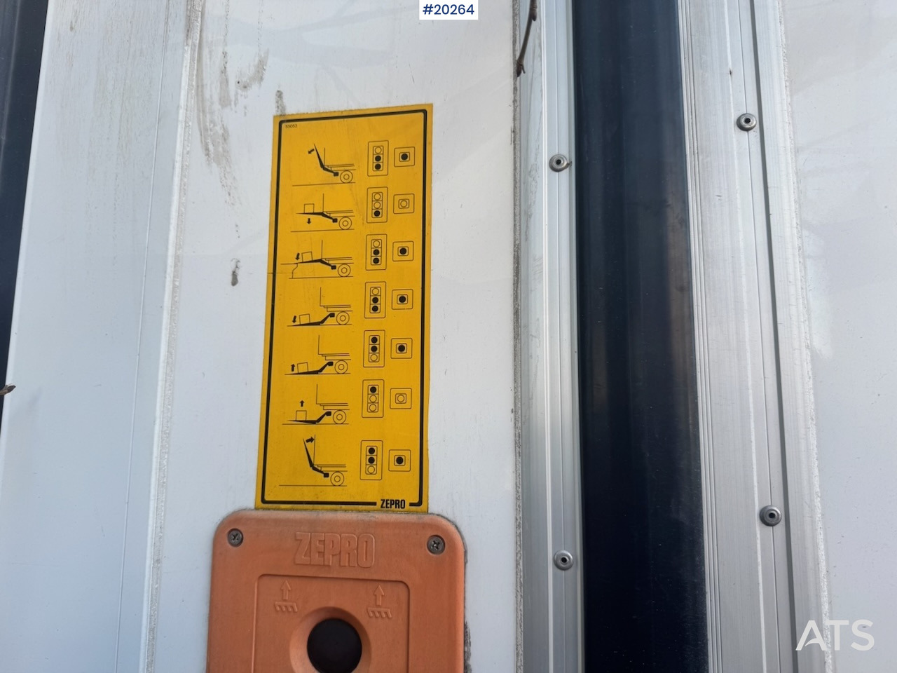 Carrinha de contentor Iveco Daily 35-130: foto 20