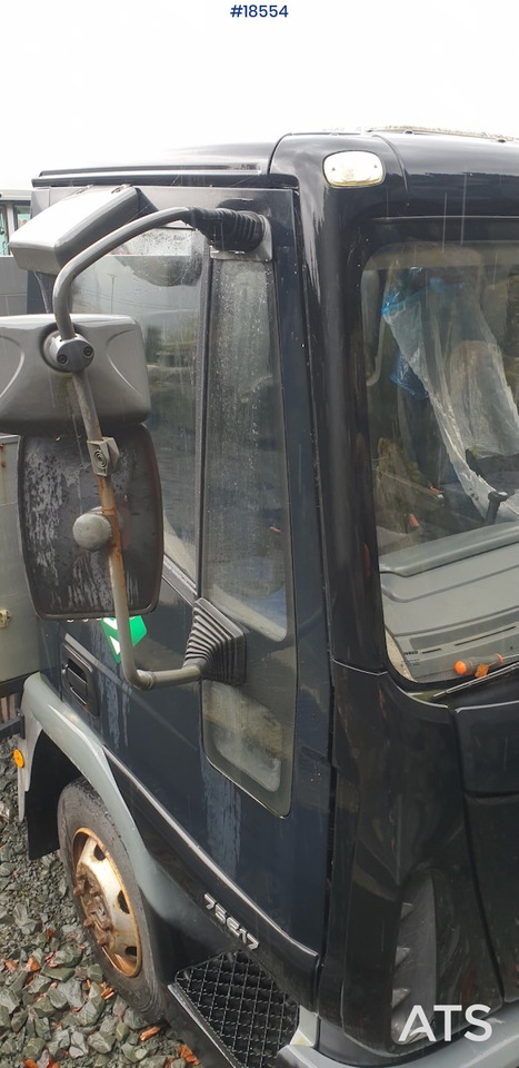 Iveco ML 75 - Camião de caixa aberta/ Plataforma: foto 2 Iveco ML 75 - Camião de caixa aberta/ Plataforma: foto 2