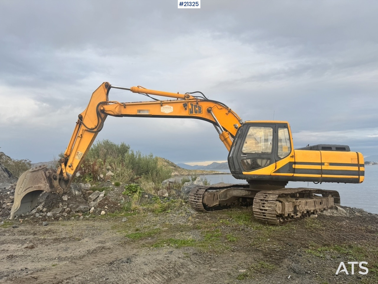 Jcb JS200LC - Escavadora de rastos: foto 2 Jcb JS200LC - Escavadora de rastos: foto 2