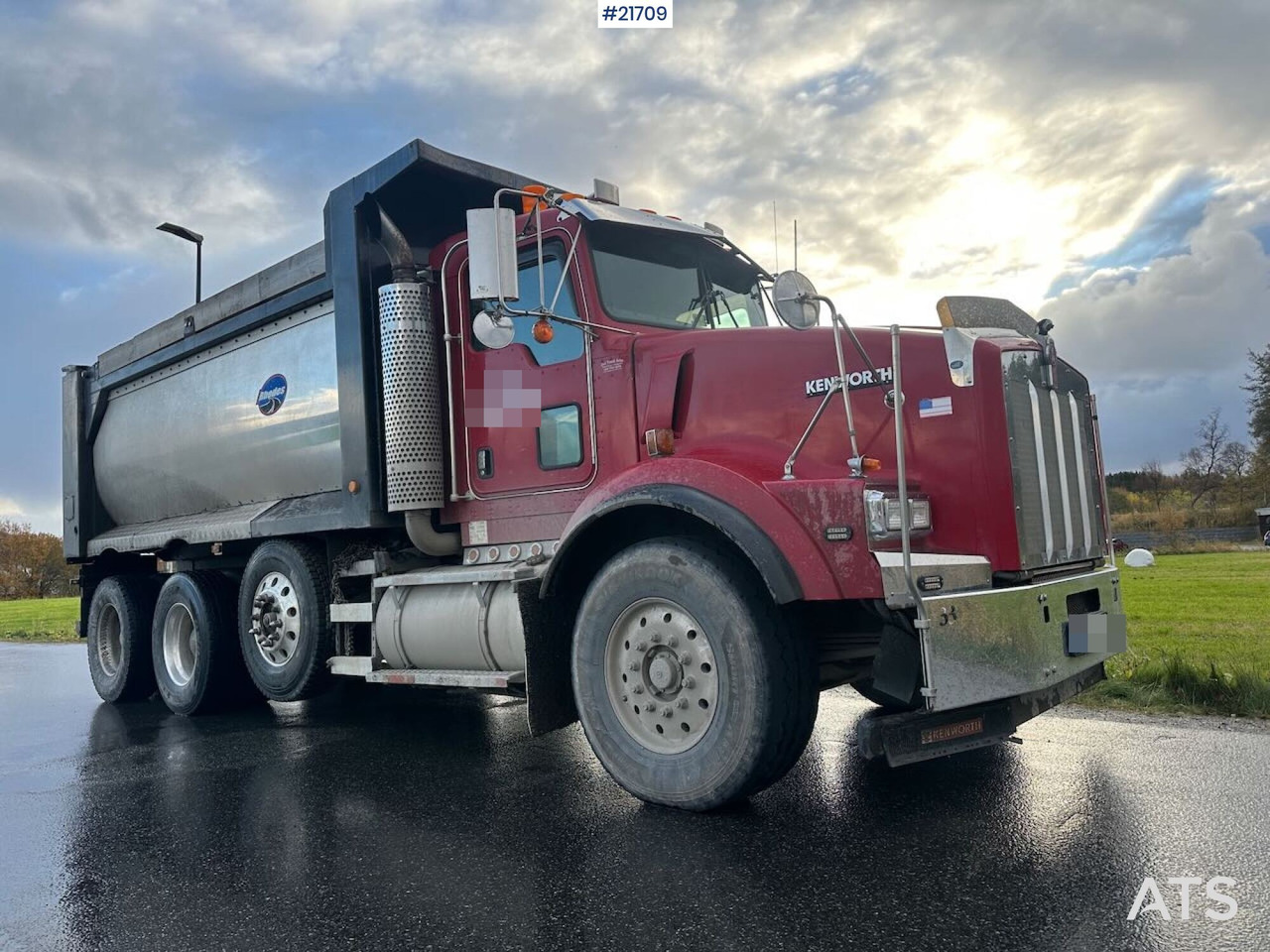 Kenworth 2005 KENWORTH T800 tippbil 8x4 m/ Rhodes påbygg, kompressor, vibrator i kassen. Høy lasteevne! SE VIDEO. - Caminhão basculante: foto 4 Kenworth 2005 KENWORTH T800 tippbil 8x4 m/ Rhodes påbygg, kompressor, vibrator i kassen. Høy lasteevne! SE VIDEO. - Caminhão basculante: foto 4
