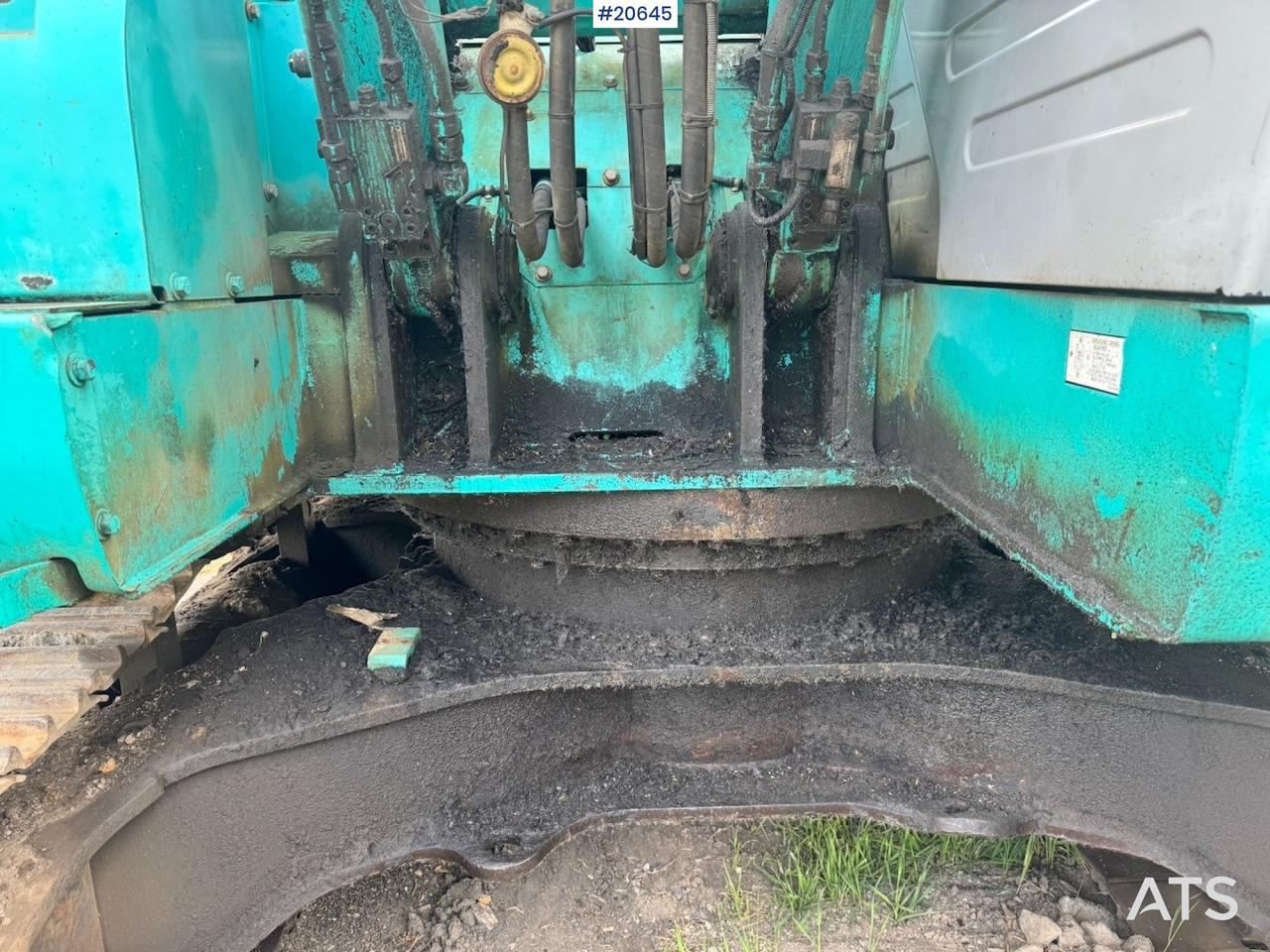 Escavadeira Kobelco SK235SR: foto 12 Escavadeira Kobelco SK235SR: foto 12