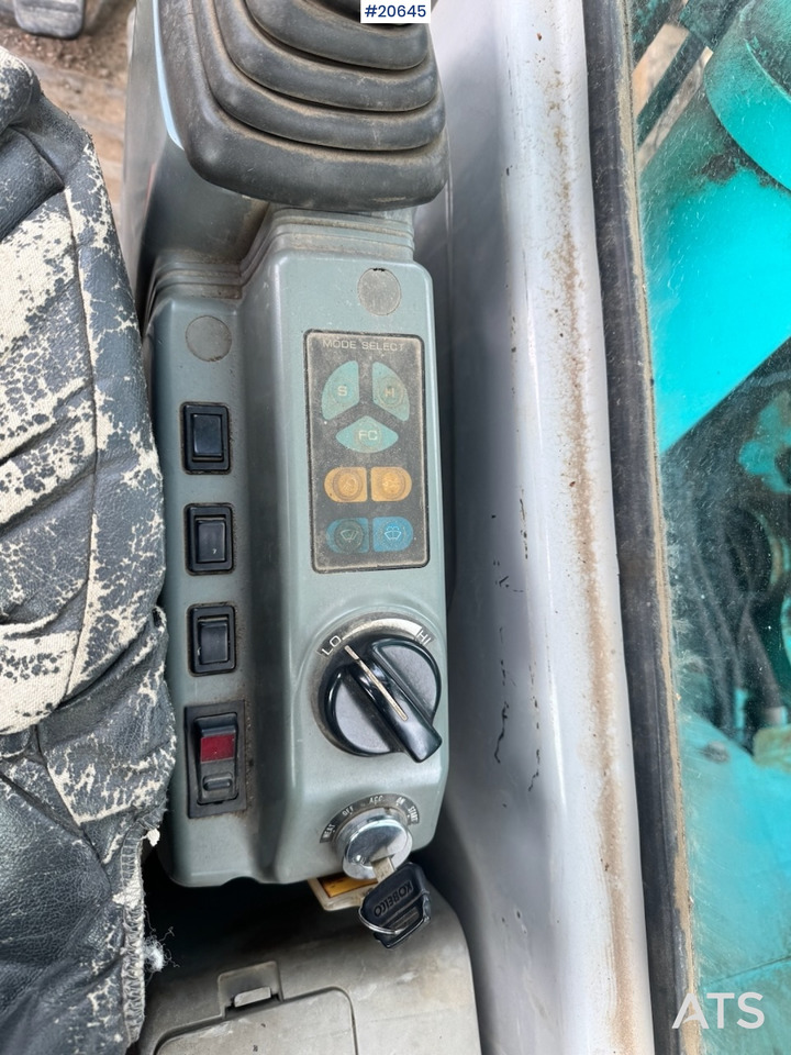 Escavadeira Kobelco SK235SR: foto 34 Escavadeira Kobelco SK235SR: foto 34