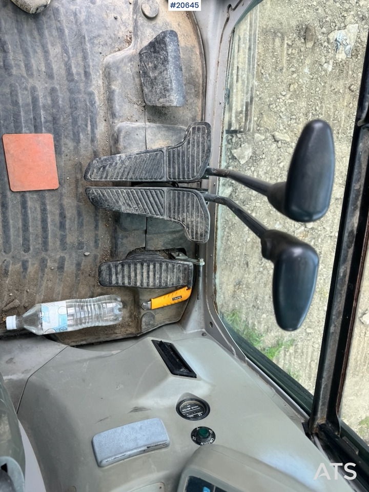 Escavadeira Kobelco SK235SR: foto 32 Escavadeira Kobelco SK235SR: foto 32