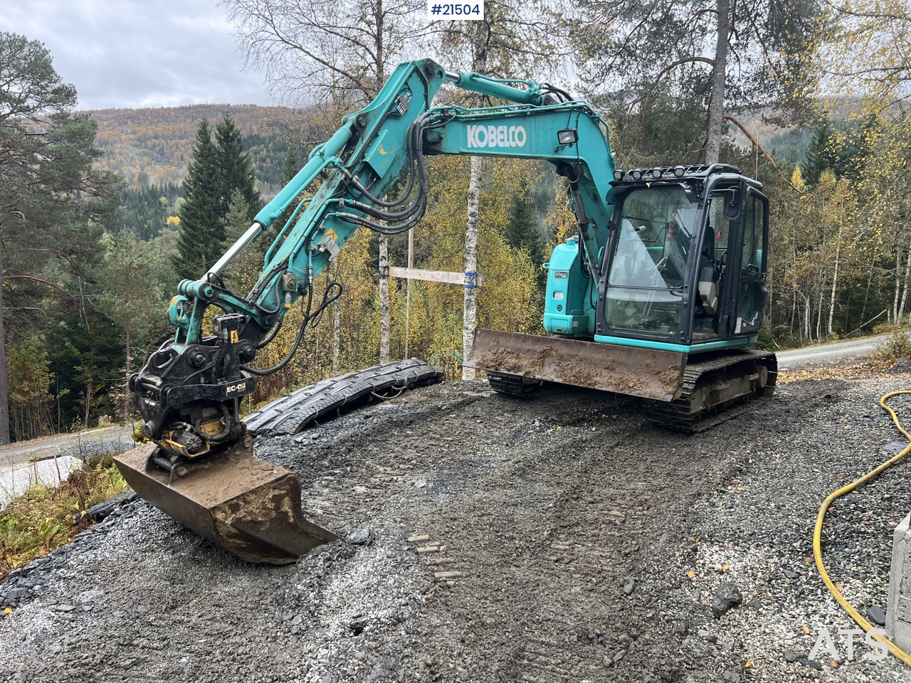 Kobelco Sk75SR-3E gravemaskin m/ pusseskuffe, rototilt og graveskuffe - Escavadora de rastos: foto 1 Kobelco Sk75SR-3E gravemaskin m/ pusseskuffe, rototilt og graveskuffe - Escavadora de rastos: foto 1