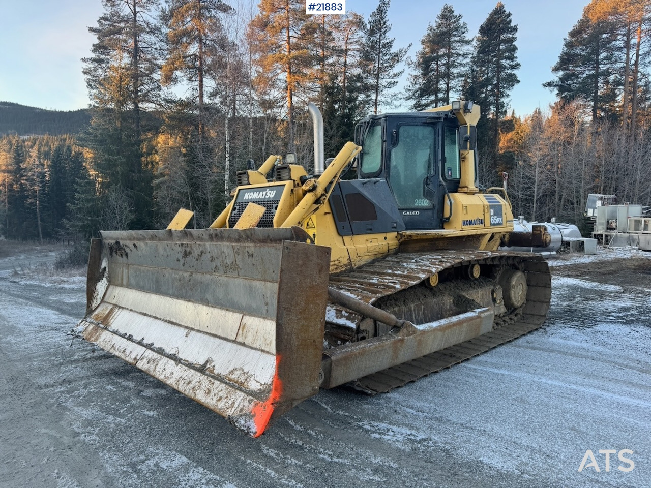 Komatsu D65 PX-15 - Buldôzer: foto 2 Komatsu D65 PX-15 - Buldôzer: foto 2