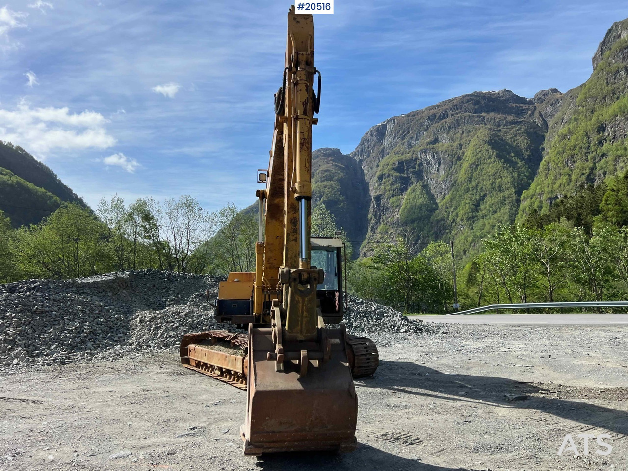 Escavadeira Komatsu PC200-3: foto 6