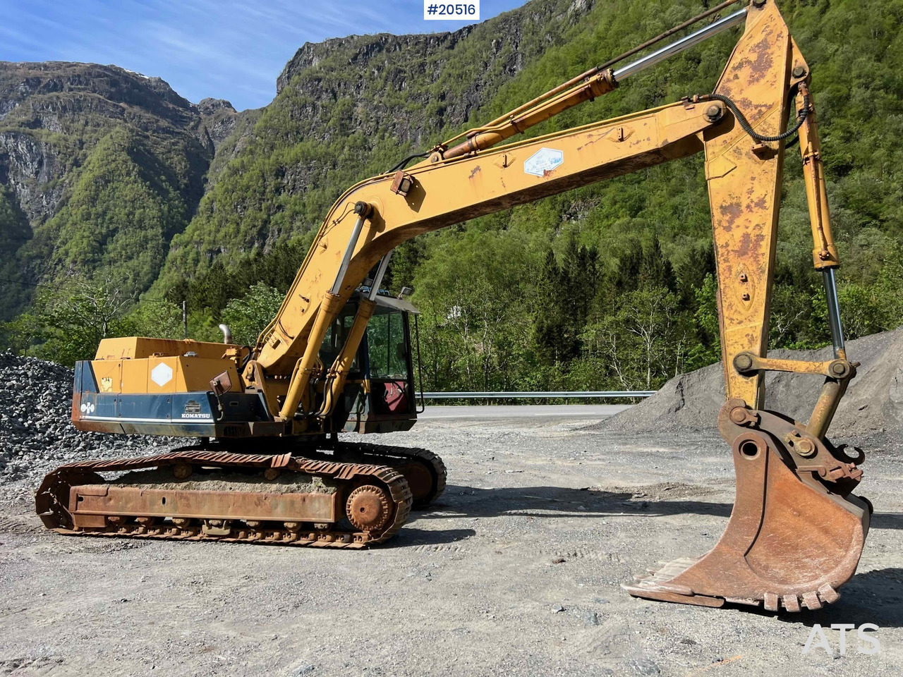Escavadeira Komatsu PC200-3: foto 10