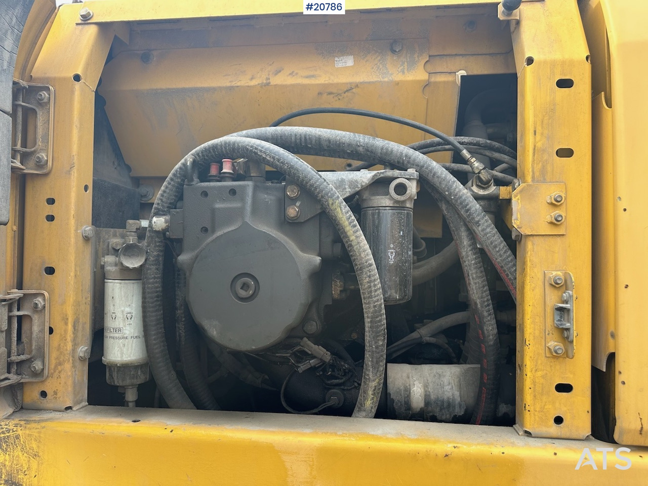 Escavadora de rastos Komatsu PC210LC-8: foto 11
