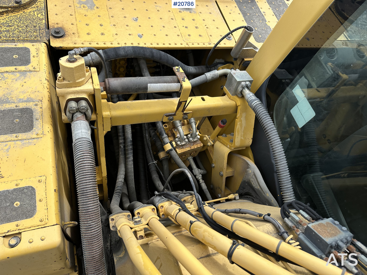 Escavadora de rastos Komatsu PC210LC-8: foto 25