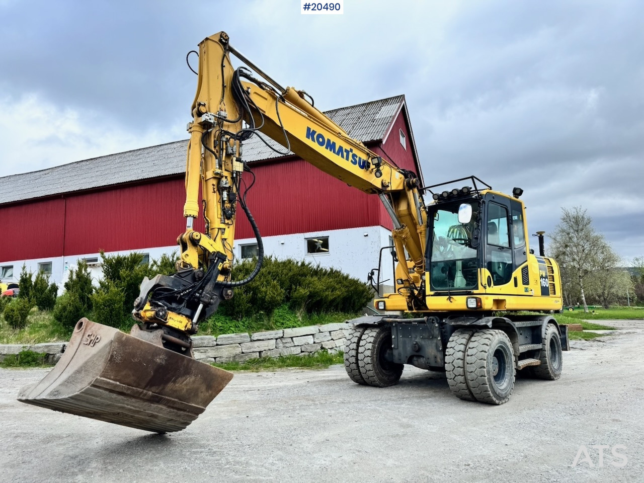 Komatsu PW160-8 - Carregadeira de rodas: foto 1 Komatsu PW160-8 - Carregadeira de rodas: foto 1