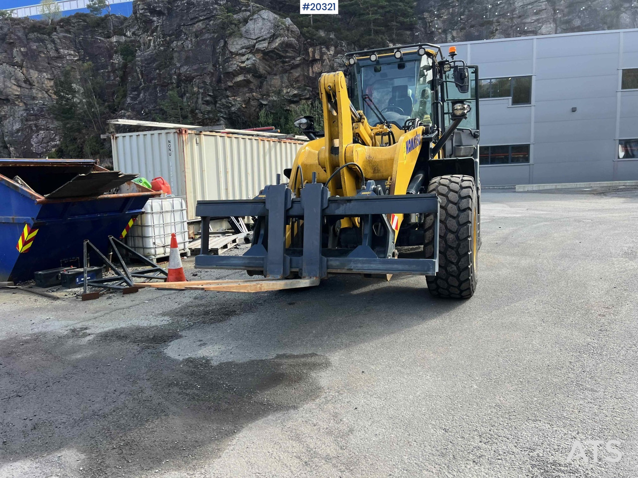 Komatsu WA320-8EO - Carregadeira de rodas: foto 4 Komatsu WA320-8EO - Carregadeira de rodas: foto 4
