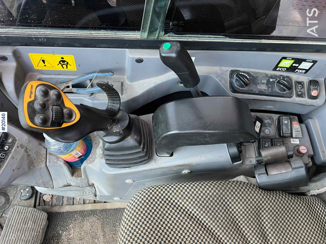 Locação de Kubota KX080-4 Kubota KX080-4: foto 26