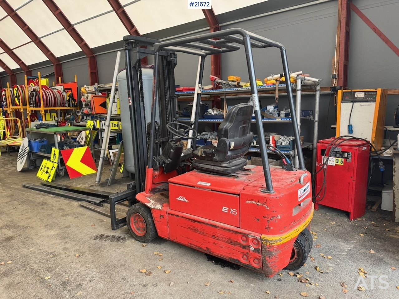 Linde Linde E16 EL Truck m/ forlengere. - Empilhadeira elétrica: foto 3 Linde Linde E16 EL Truck m/ forlengere. - Empilhadeira elétrica: foto 3