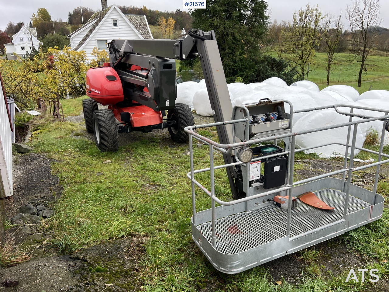 Manitou 200 ATJ Teleskoplift - Plataforma articulada: foto 1 Manitou 200 ATJ Teleskoplift - Plataforma articulada: foto 1