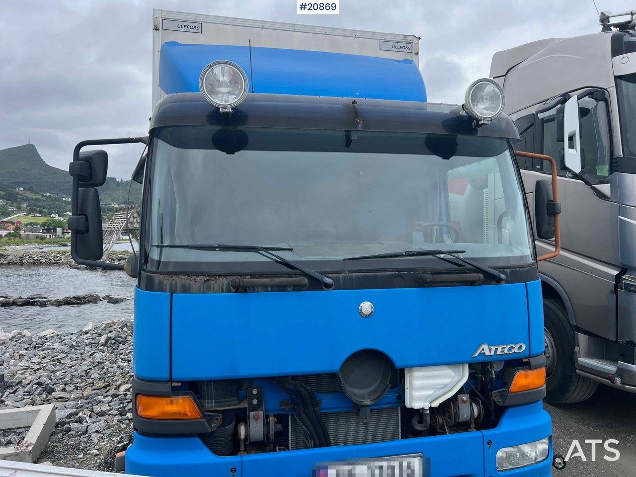 Mercedes 1523 4x2 skapbil m/ full sideåpning og lift Rep.objekt - Caminhão furgão: foto 3 Mercedes 1523 4x2 skapbil m/ full sideåpning og lift Rep.objekt - Caminhão furgão: foto 3