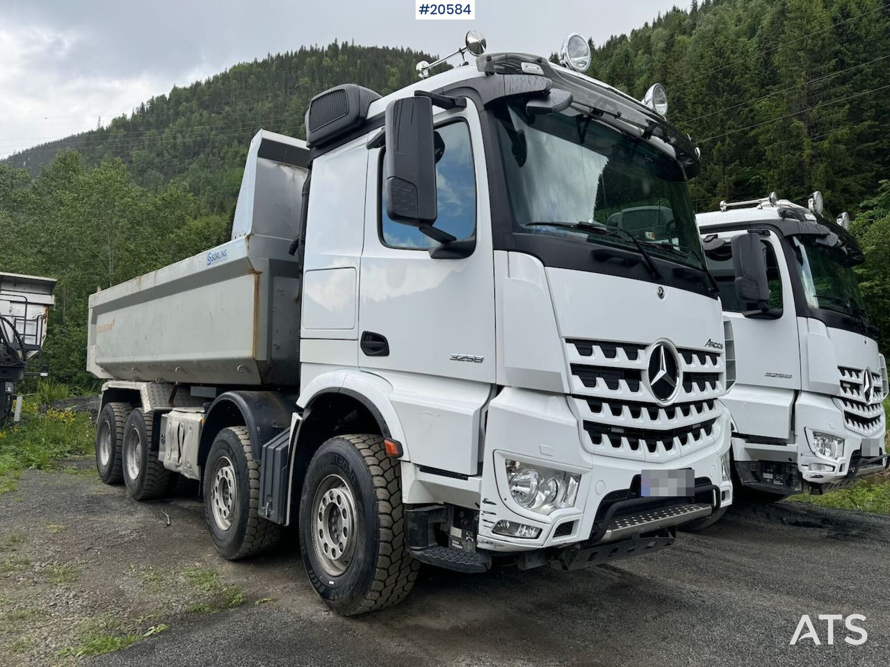 Mercedes Mercedes Arocs 3258 8x4 Tippbil – Lav kilometer! - Caminhão basculante: foto 2 Mercedes Mercedes Arocs 3258 8x4 Tippbil – Lav kilometer! - Caminhão basculante: foto 2