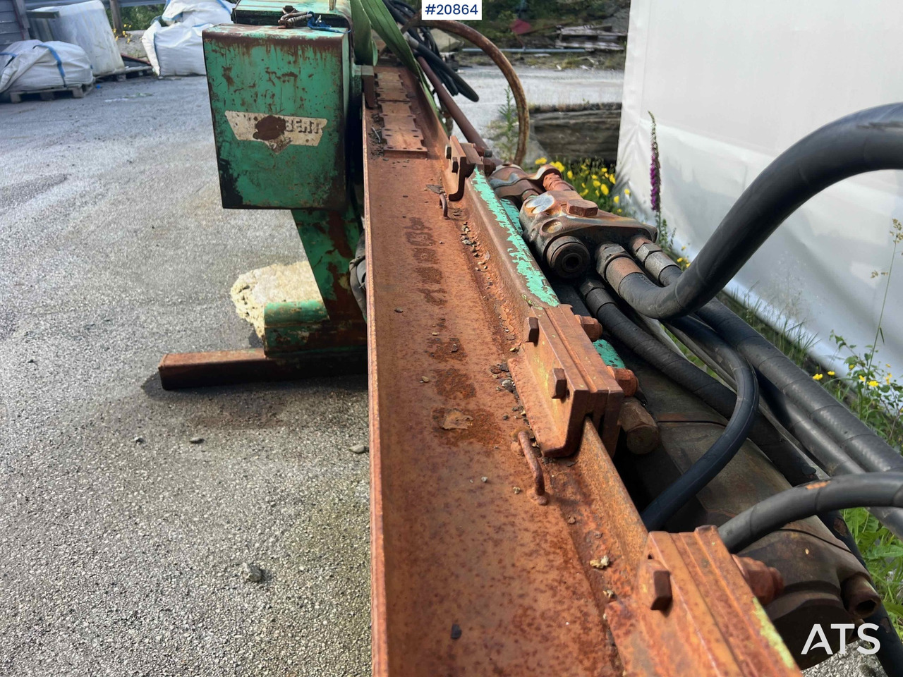 Máquina de perfuração Montabert CPA500 boretårn m/ hc 150 hammer: foto 29