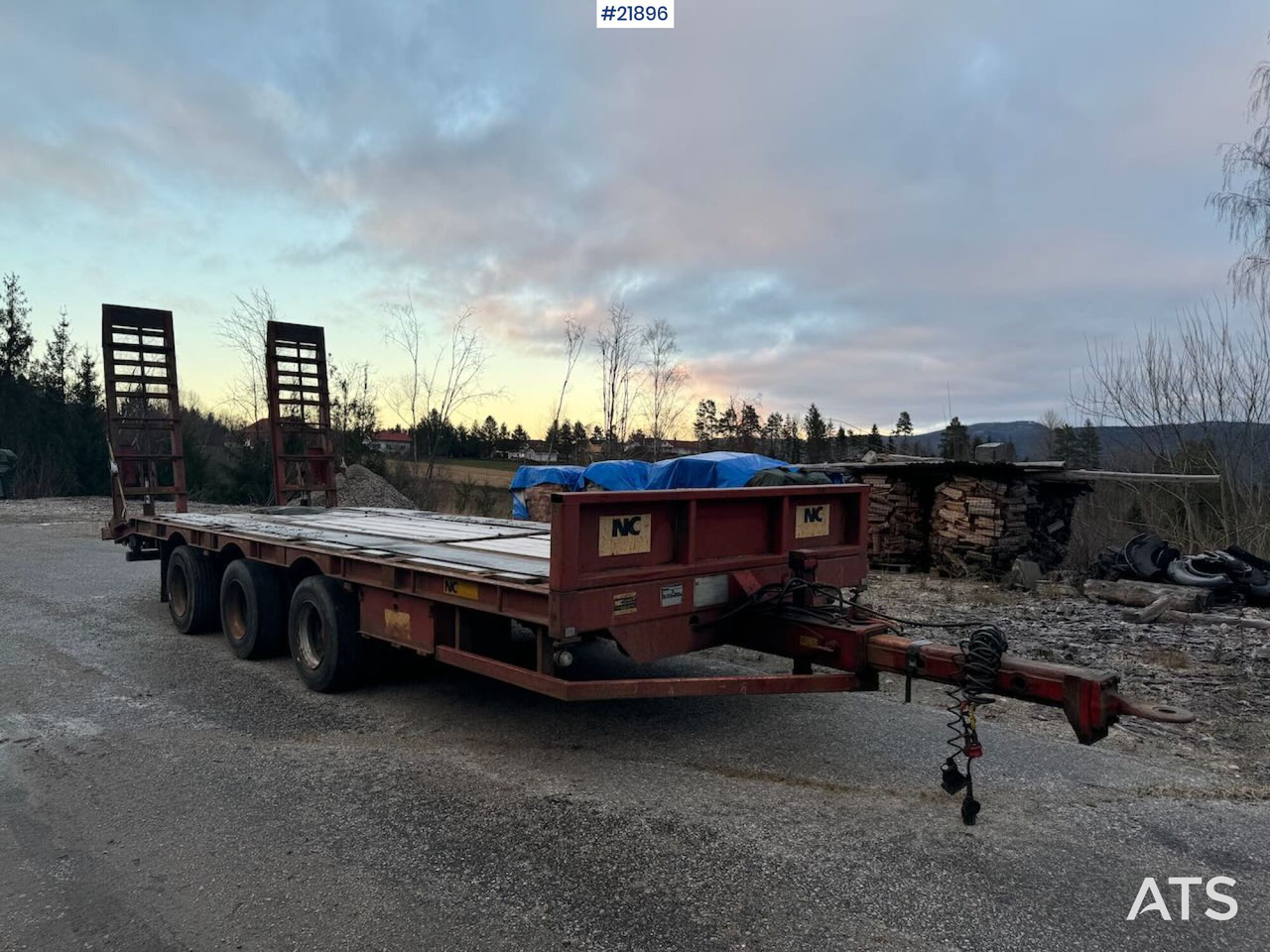 NC BT-24 3-akslet maskinkjerre - Reboque baixa: foto 1 NC BT-24 3-akslet maskinkjerre - Reboque baixa: foto 1