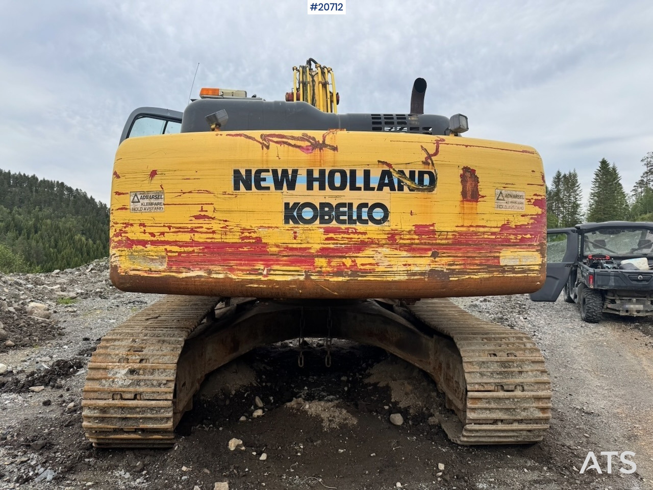 New Holland kobelco E305B - Escavadeira: foto 4 New Holland kobelco E305B - Escavadeira: foto 4