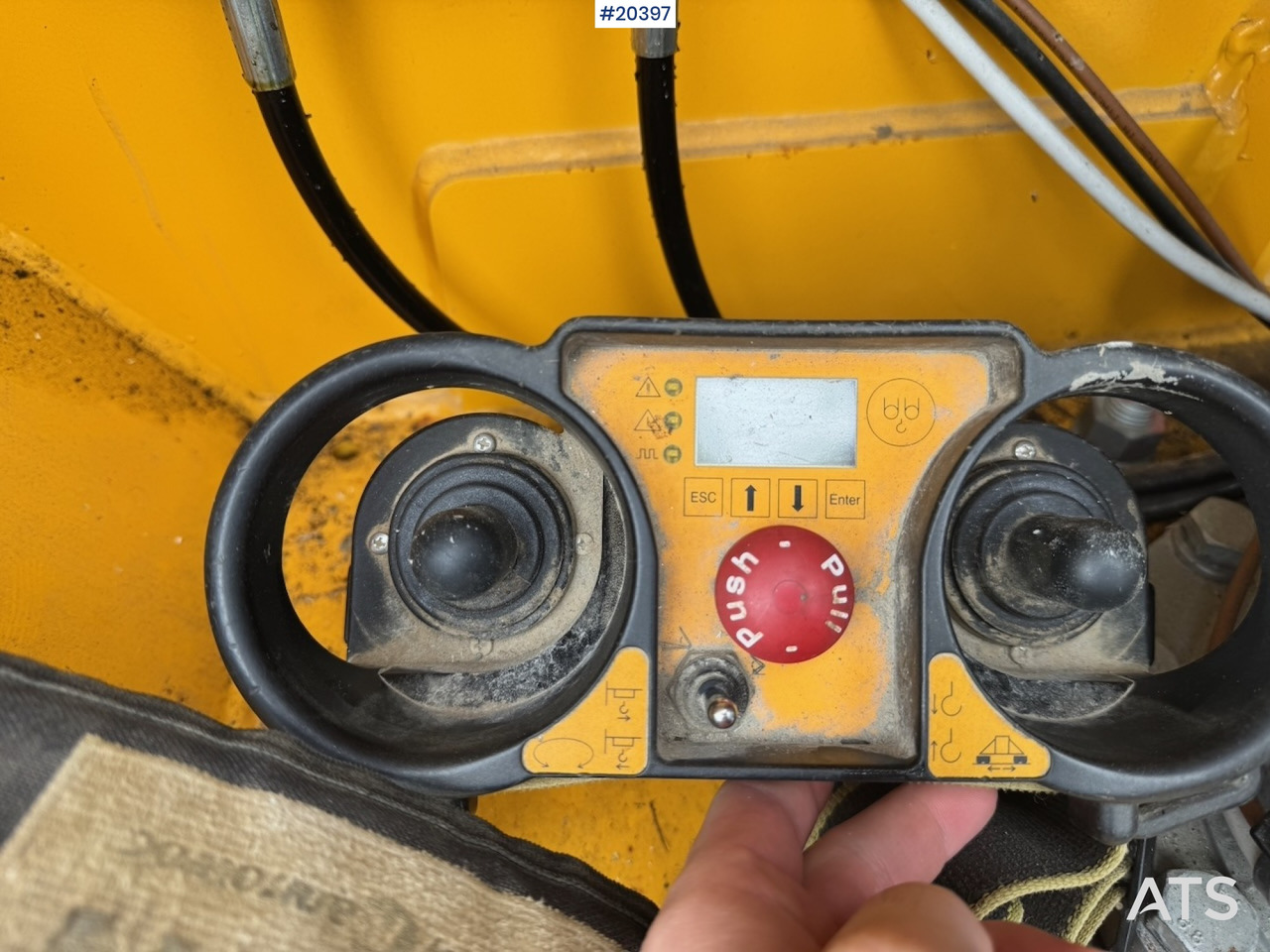 Grua automontante Potain IGO50: foto 14