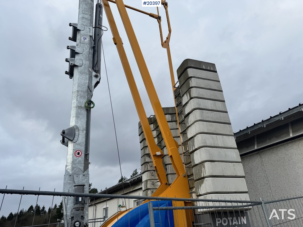 Grua automontante Potain IGO50: foto 8
