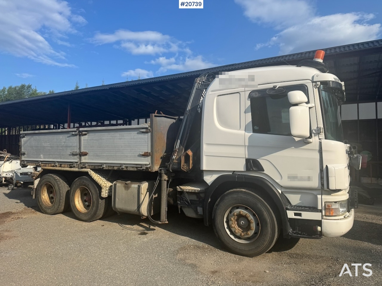Scania P124 - Camião de caixa aberta/ Plataforma, Caminhão grua: foto 2 Scania P124 - Camião de caixa aberta/ Plataforma, Caminhão grua: foto 2