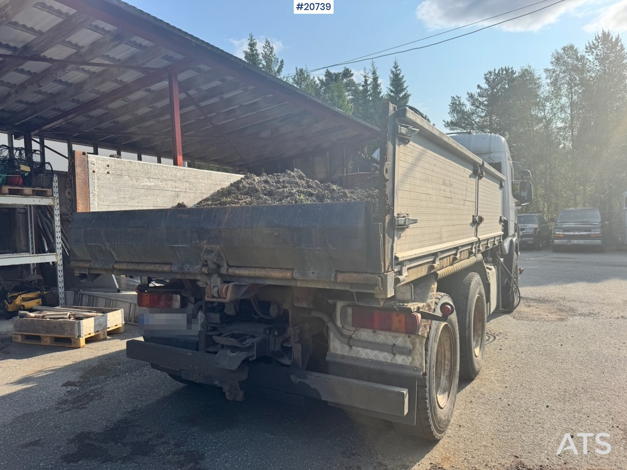 Scania P124 - Camião de caixa aberta/ Plataforma, Caminhão grua: foto 4 Scania P124 - Camião de caixa aberta/ Plataforma, Caminhão grua: foto 4