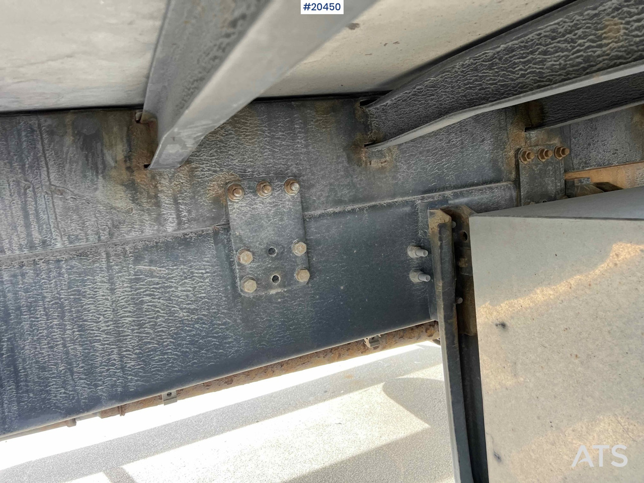Caminhão furgão Scania P280: foto 32