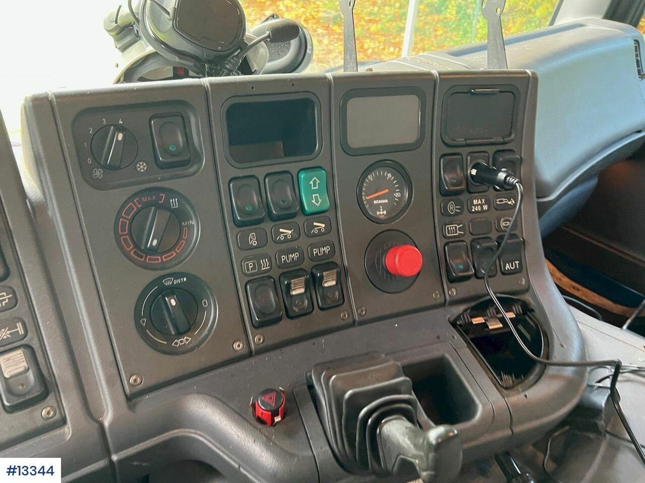 Caminhão basculante Scania P94G: foto 22