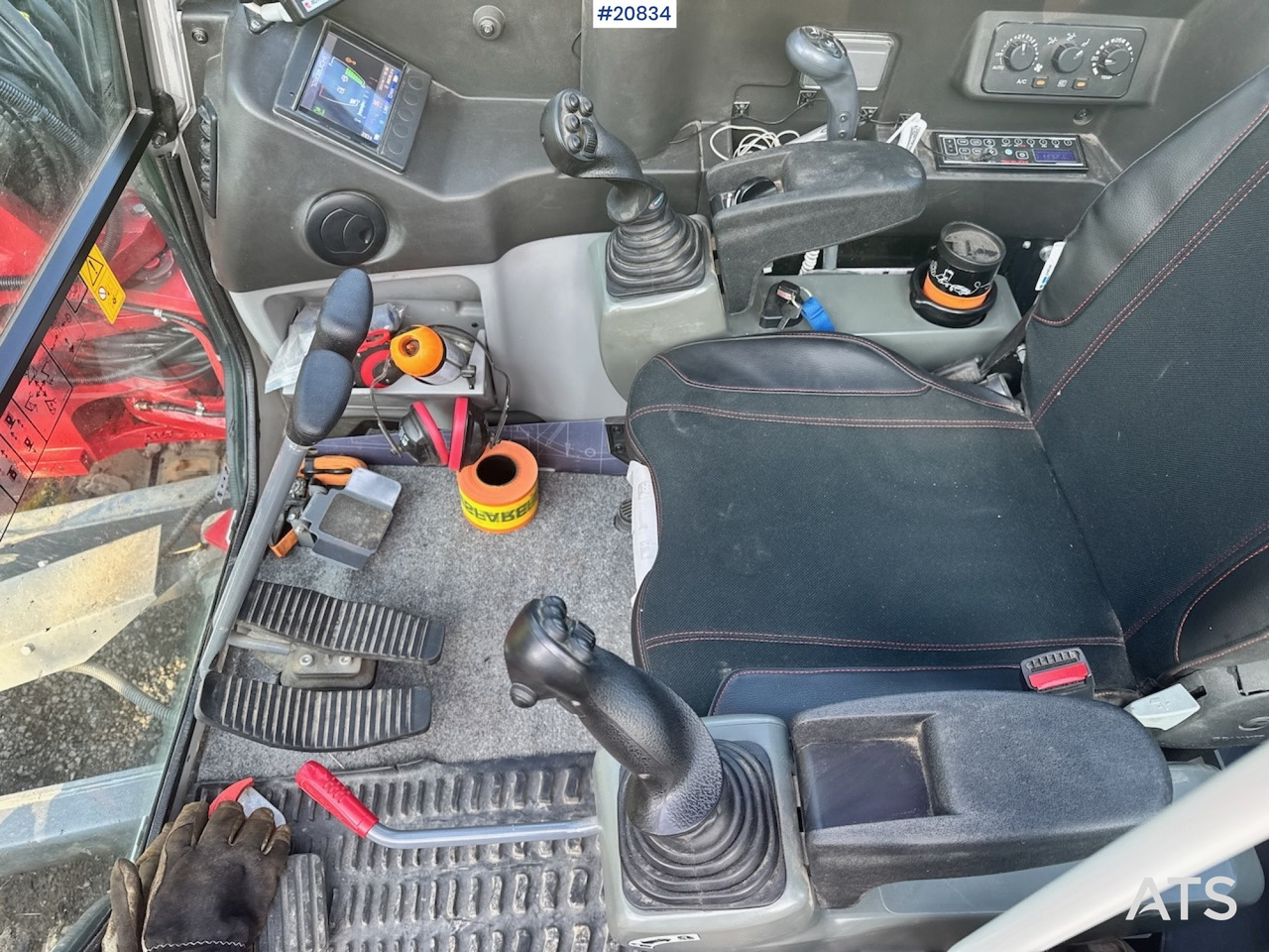 Locação de Takeuchi TB290-2 Takeuchi TB290-2: foto 37