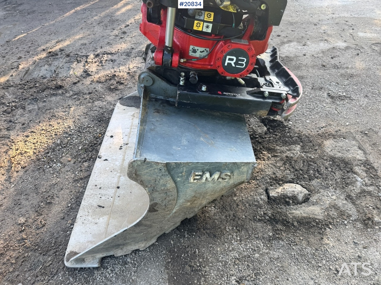 Locação de Takeuchi TB290-2 Takeuchi TB290-2: foto 20